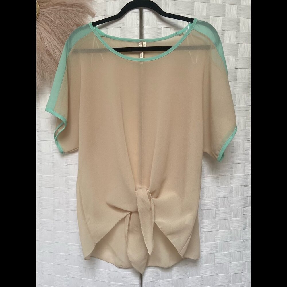 3/$10 Poema Tie Frint Short Sleeve See Through Blouse Size L